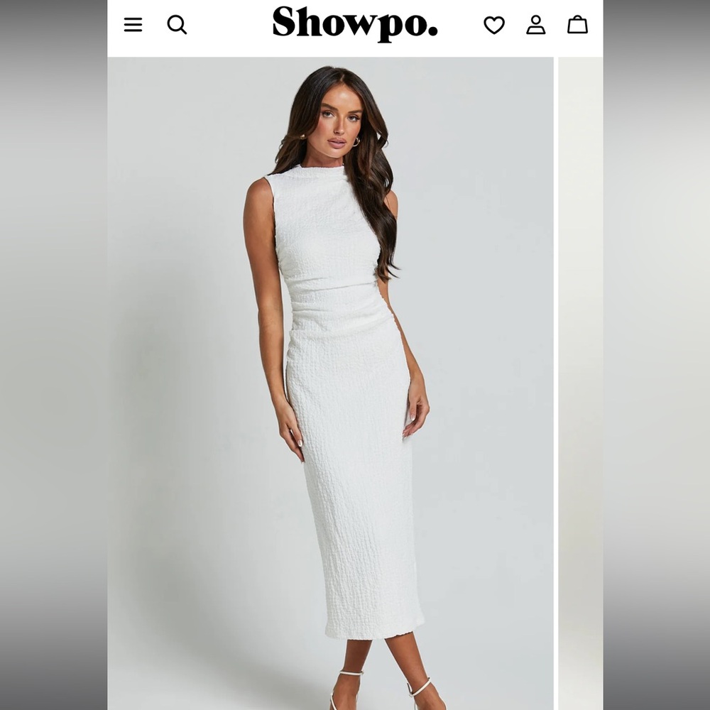Elegant White Sleeveless Dress
